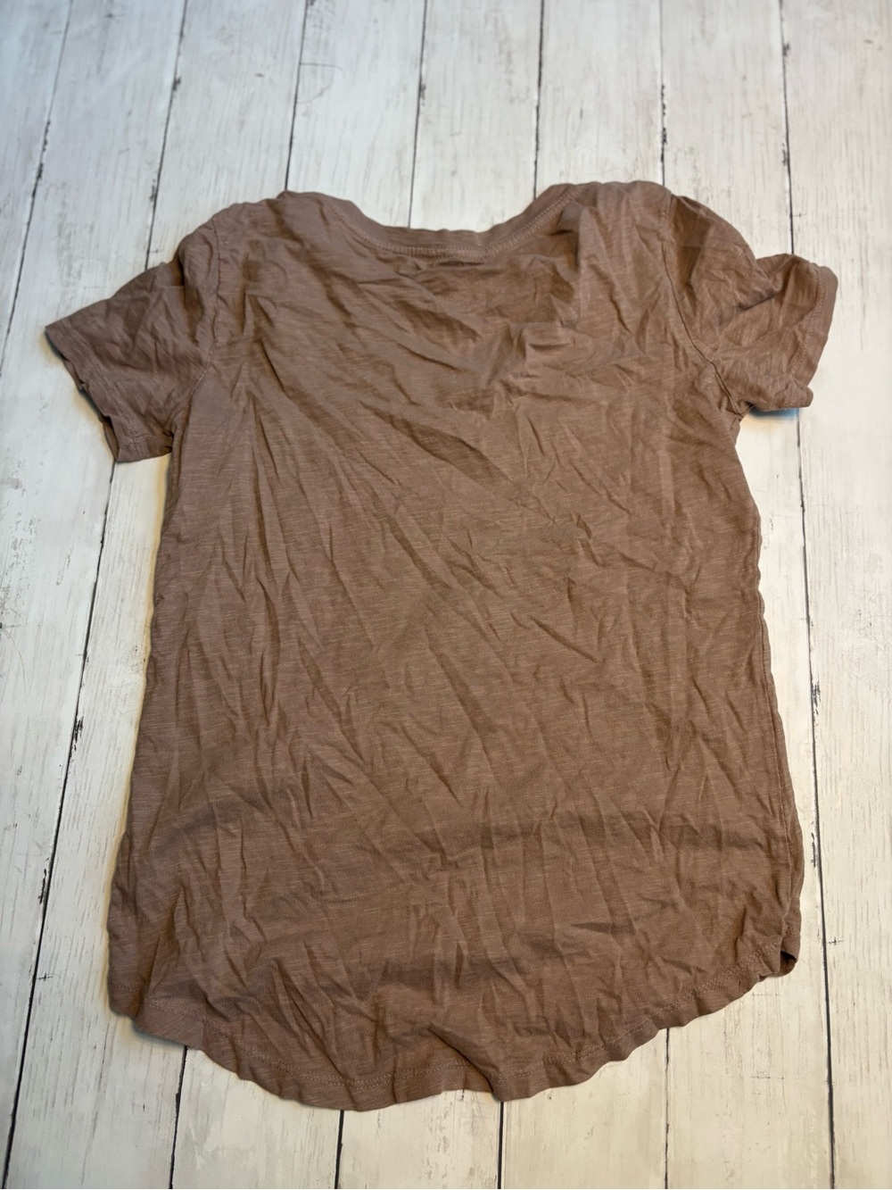 United By Blue Women’s Brown V-Neck Canoe Graphic Tee - Picture 3 of 4
